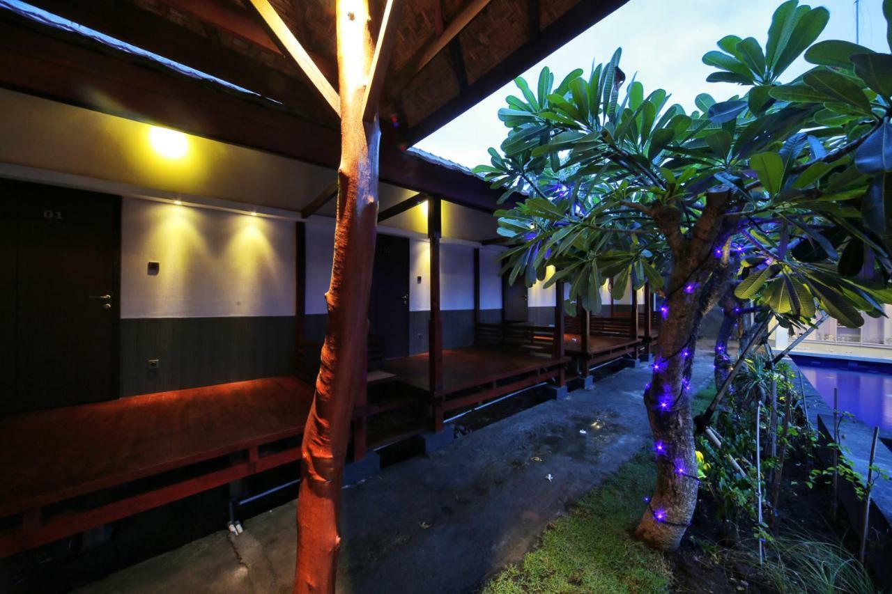 Sari Gili Bungalow Гили-Эйр Экстерьер фото